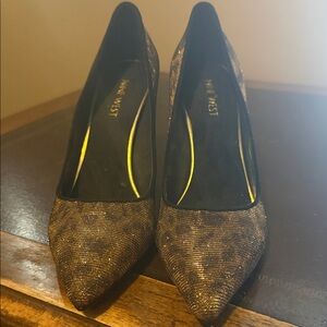 Nine West Shimmering Brown cheetah Heels Size 7 1/2